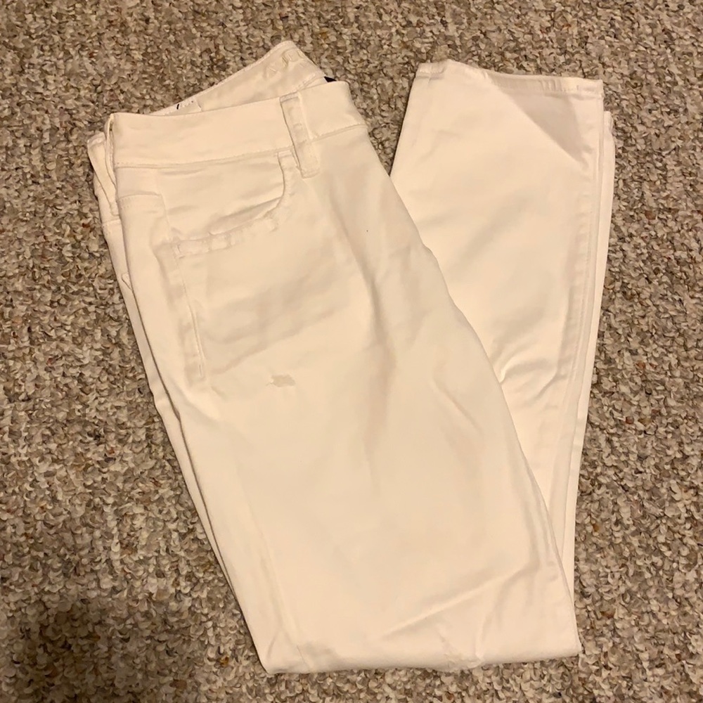 American Eagle white skinny jeans